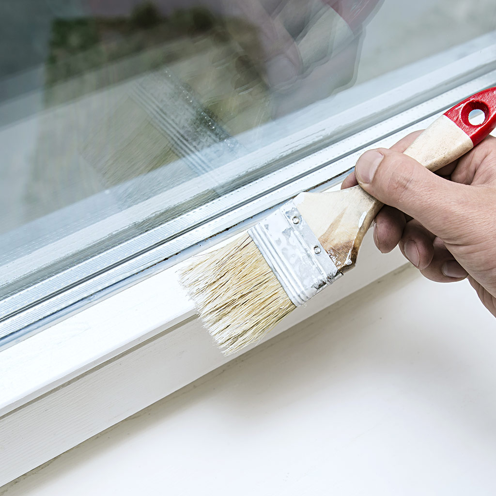 Fönsterrenovering med fokus på målning i Åre med omnejd
